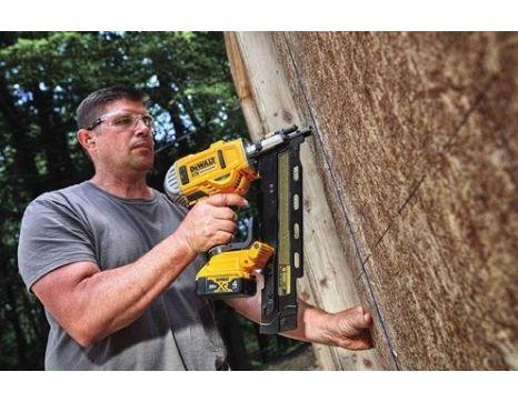 Dewalt dcn21 discount